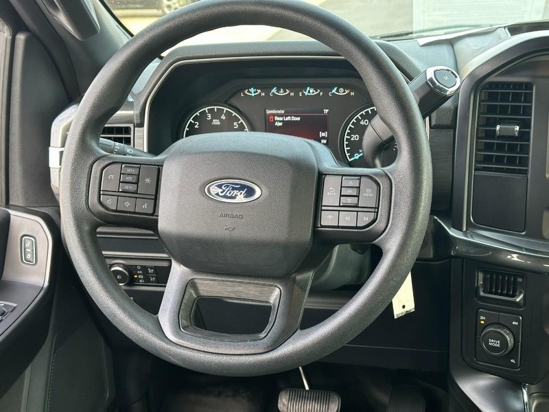 Ford F-150 Vehicle Image 12
