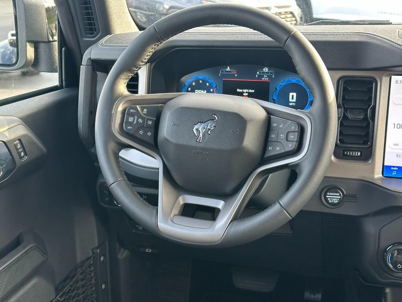 Ford Bronco Vehicle Image 06