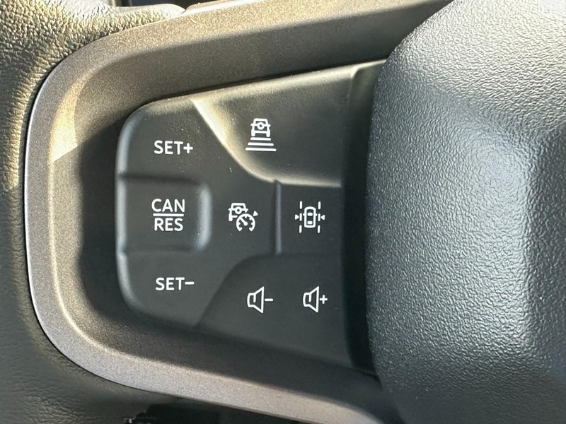 Ford Bronco Vehicle Image 11