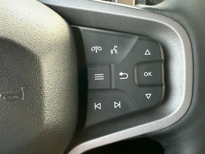 Ford Bronco Vehicle Image 12