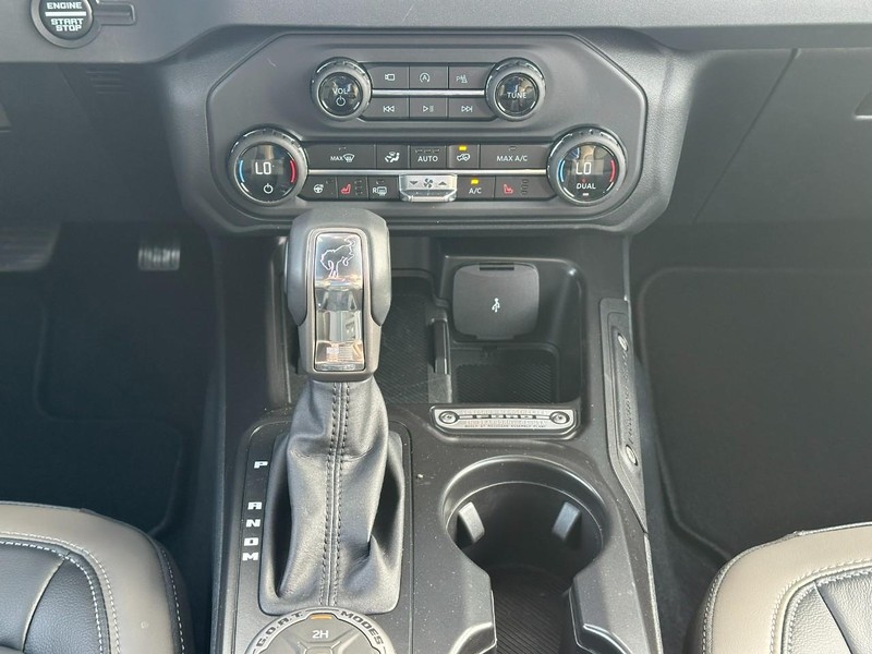 Ford Bronco Vehicle Image 08