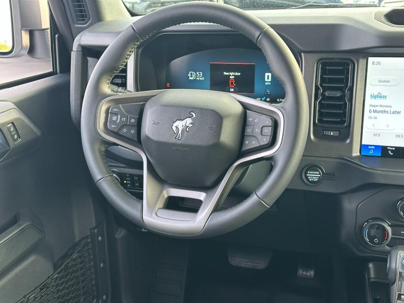 Ford Bronco Vehicle Image 06