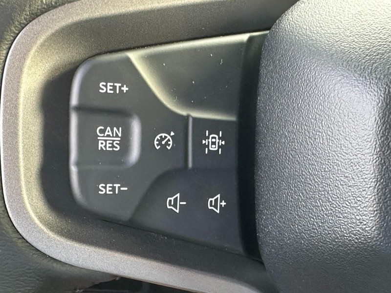 Ford Bronco Vehicle Image 11