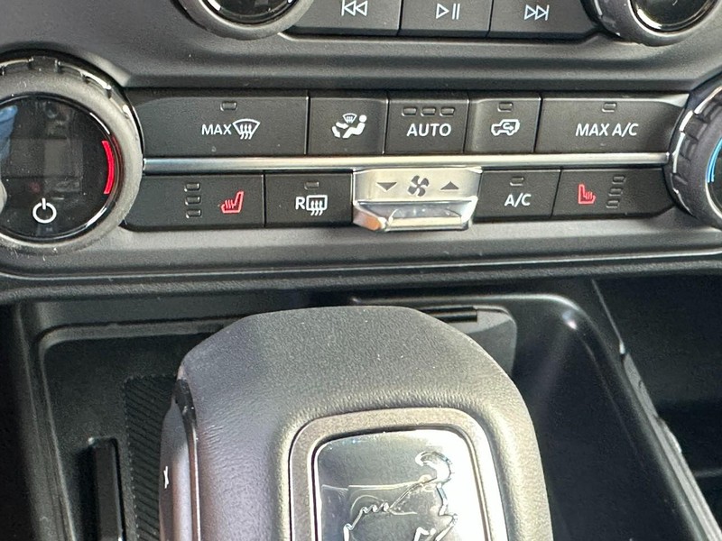 Ford Bronco Vehicle Image 15