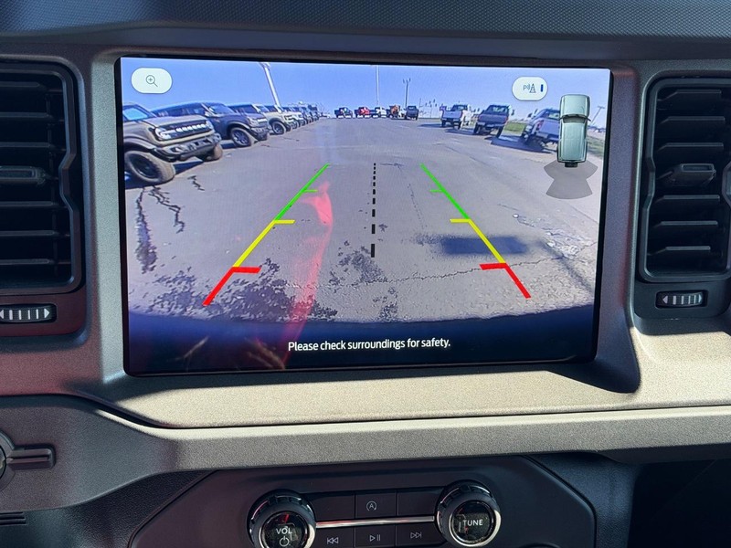 Ford Bronco Vehicle Image 13