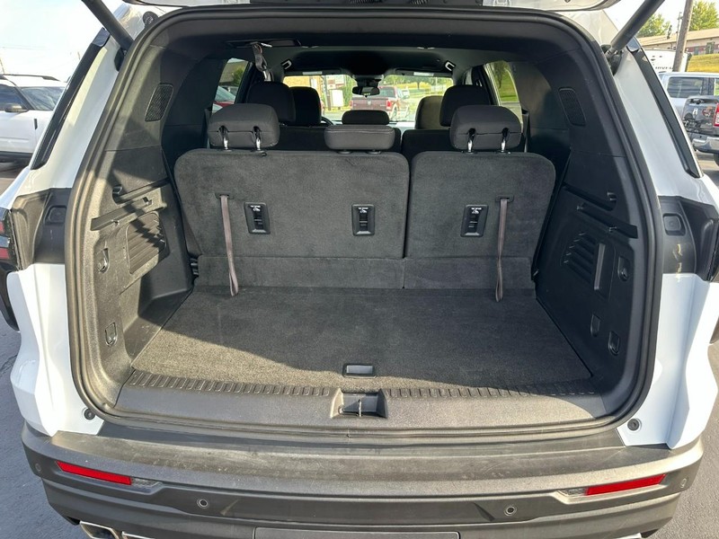 Chevrolet Traverse Vehicle Image 05