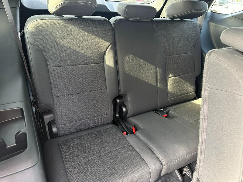 Chevrolet Traverse Vehicle Image 11