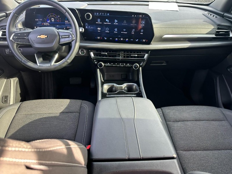 Chevrolet Traverse Vehicle Image 12