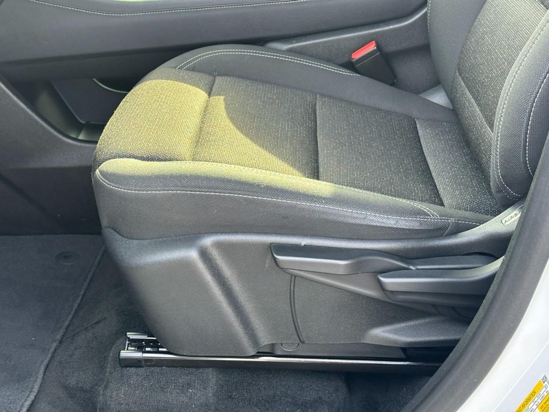 Chevrolet Traverse Vehicle Image 18