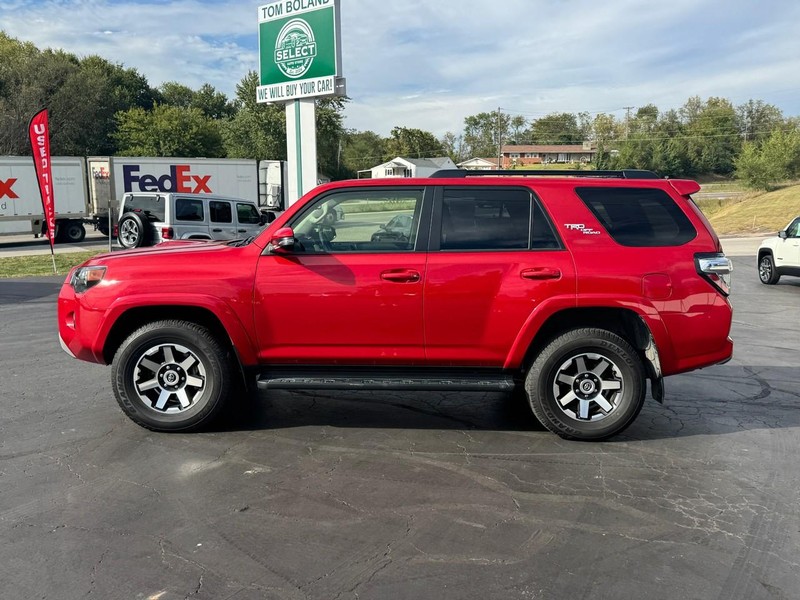 Toyota 4Runner Vehicle Image 03