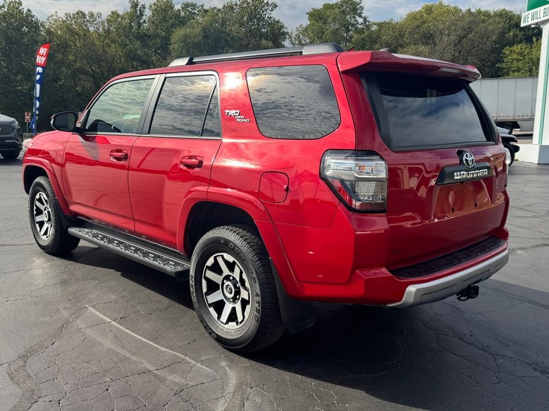 Toyota 4Runner Vehicle Image 04