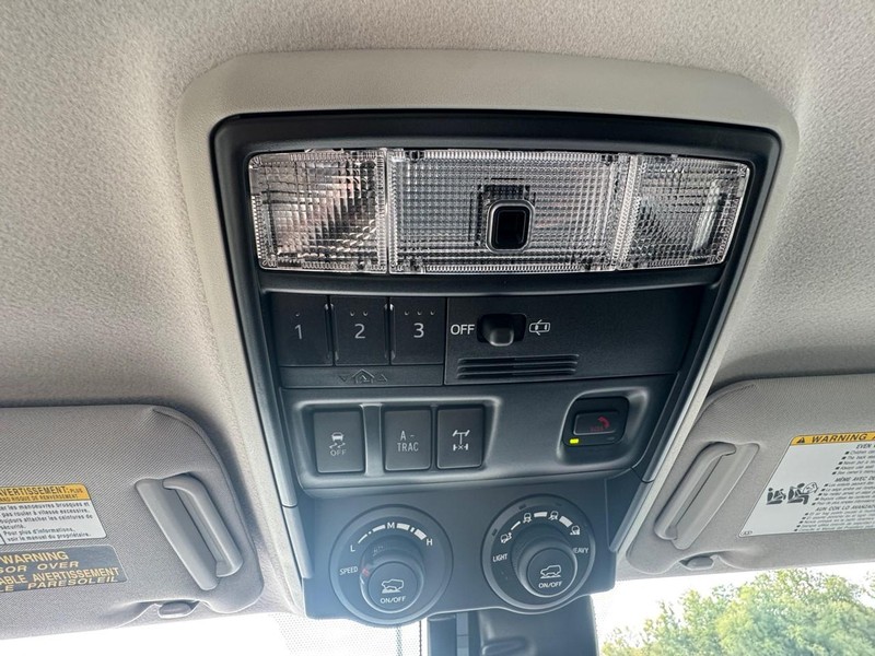 Toyota 4Runner Vehicle Image 26