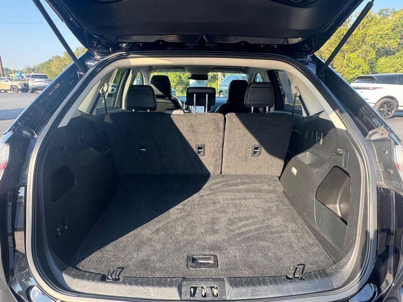Ford Edge Vehicle Image 11