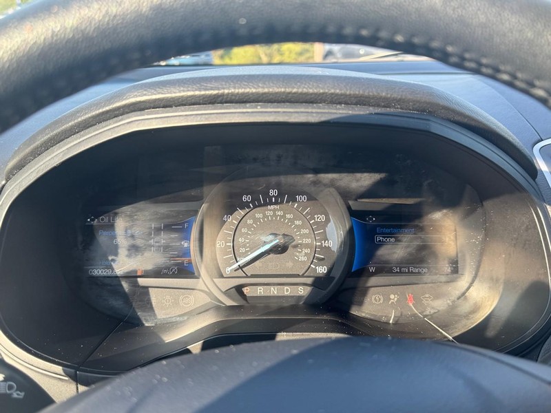 Ford Edge Vehicle Image 15