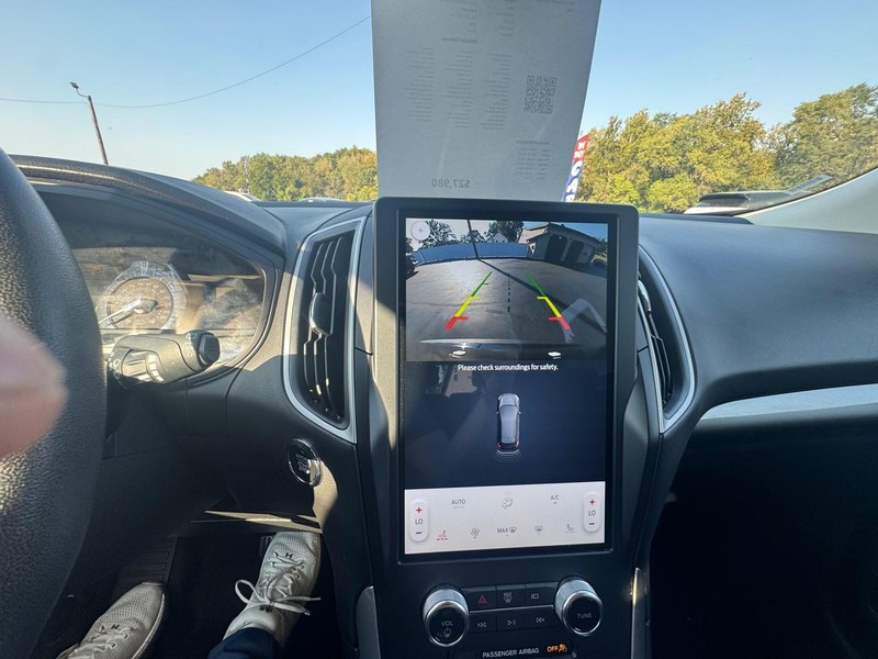 Ford Edge Vehicle Image 17