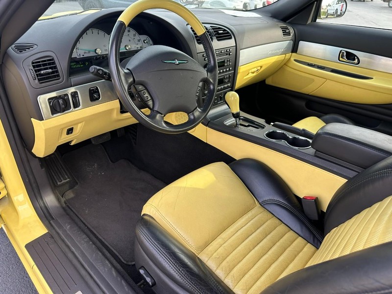 Ford Thunderbird Vehicle Image 11