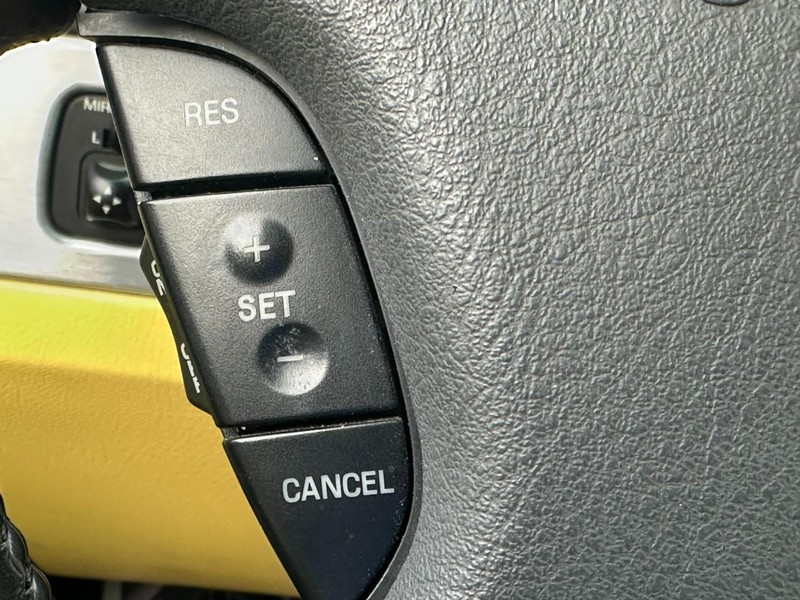 Ford Thunderbird Vehicle Image 14