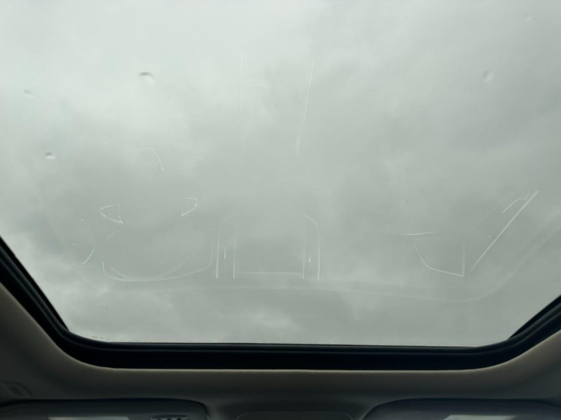 Ford Edge Vehicle Image 11