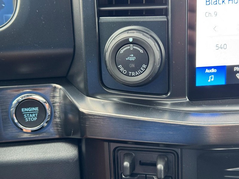 Ford Super Duty F-250 SRW Vehicle Image 19