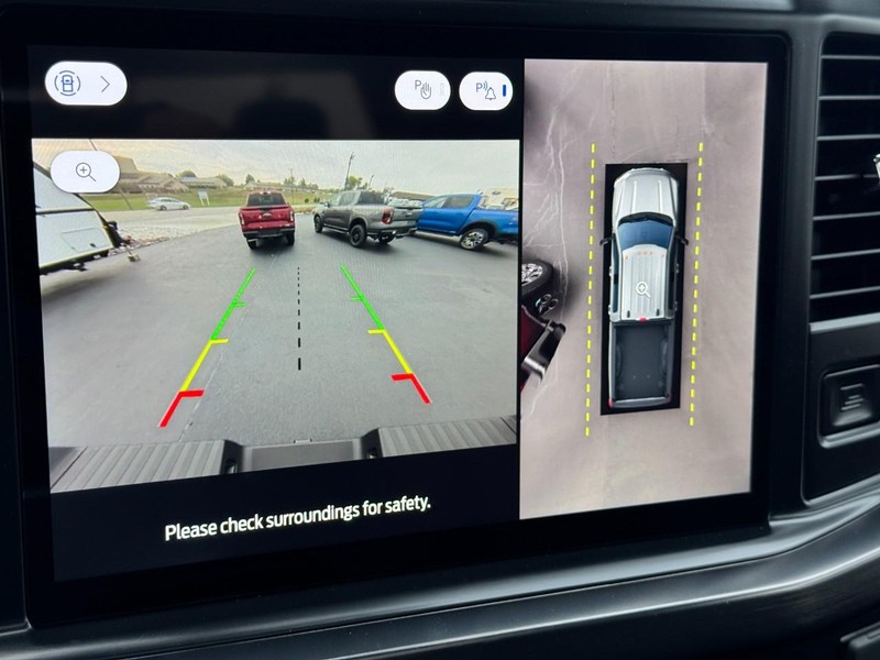 Ford Super Duty F-250 SRW Vehicle Image 22