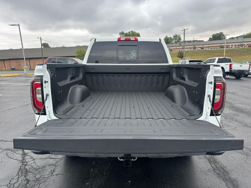 GMC Sierra 1500 Vehicle Image 05
