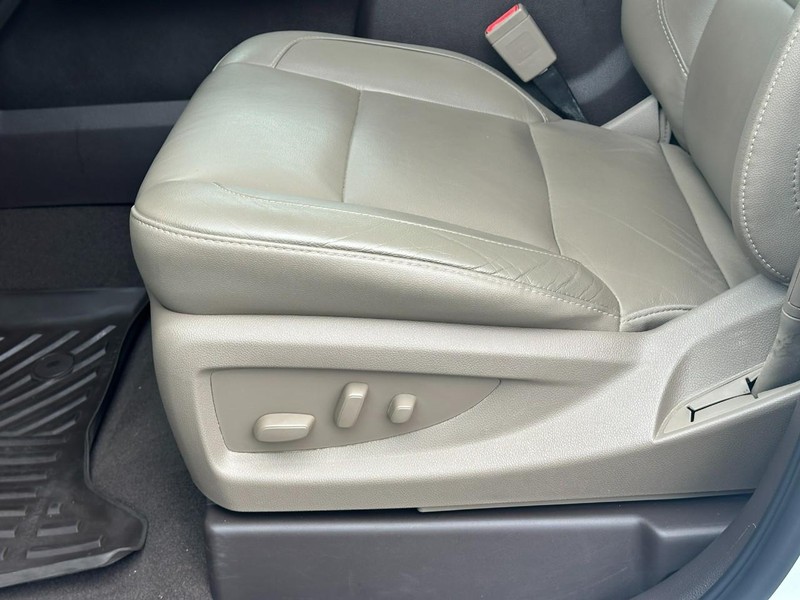 GMC Sierra 1500 Vehicle Image 19