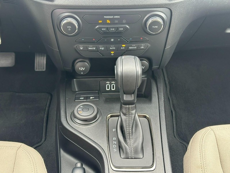 Ford Ranger Vehicle Image 14