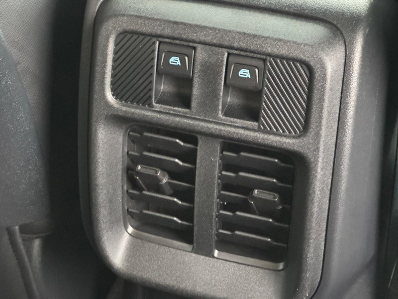 Ford Bronco Vehicle Image 10