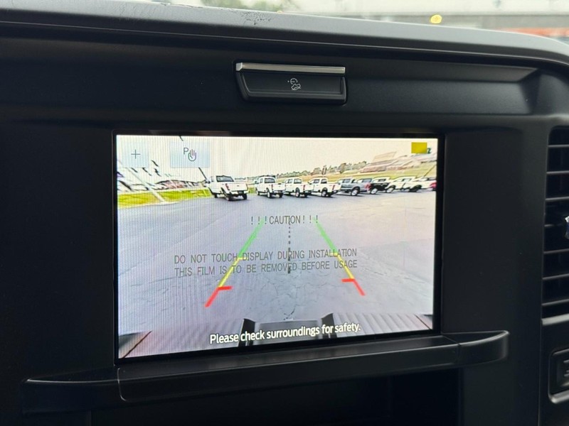 Ford Super Duty F-250 SRW Vehicle Image 18