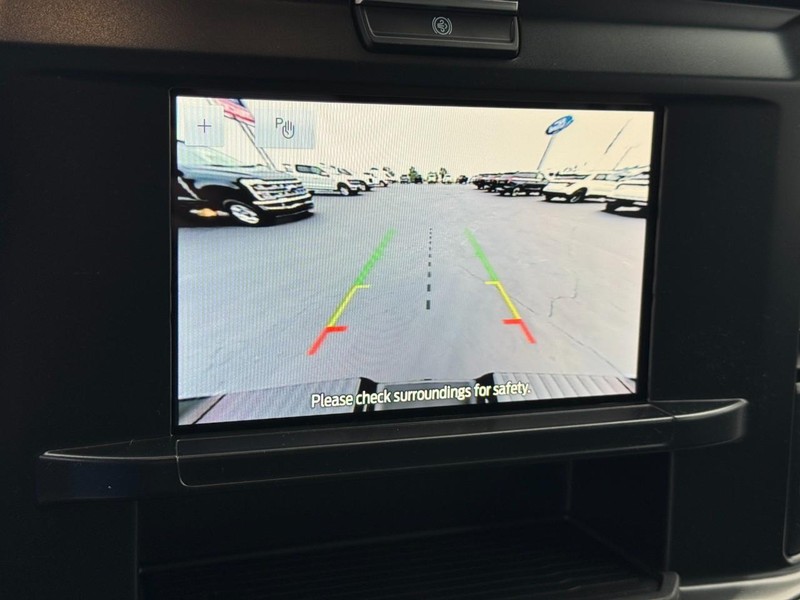 Ford Super Duty F-350 SRW Vehicle Image 18