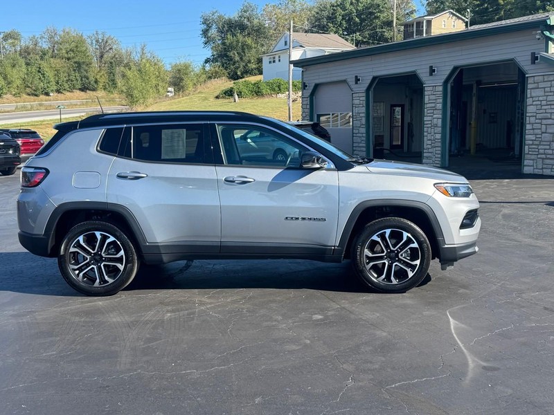 Jeep Compass Vehicle Image 06