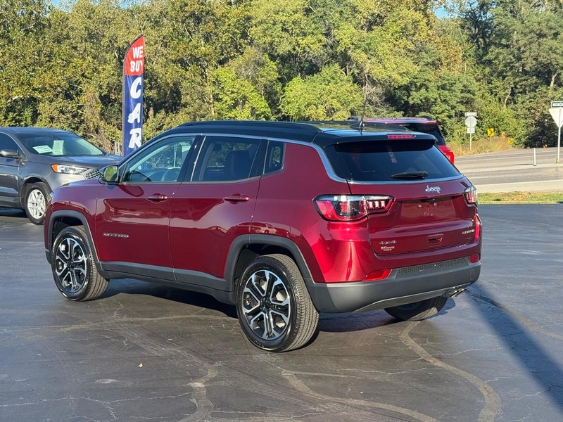 Jeep Compass Vehicle Image 03