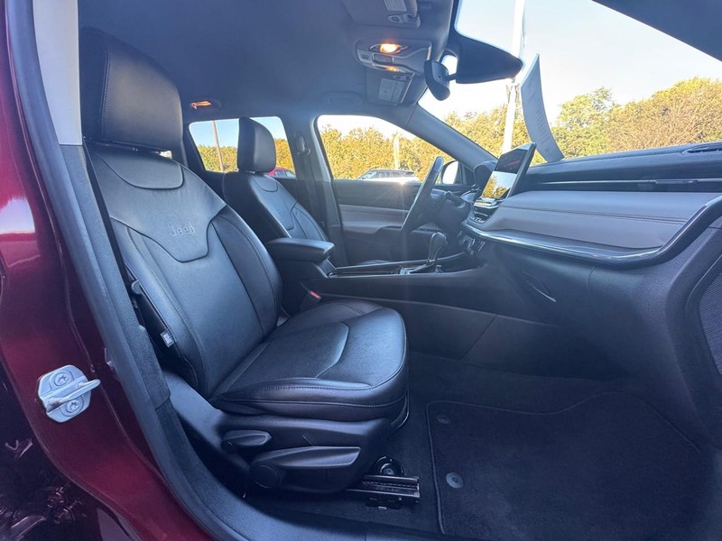 Jeep Compass Vehicle Image 14