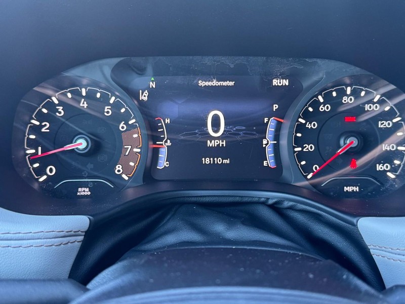 Jeep Compass Vehicle Image 18