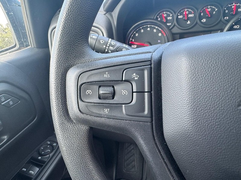 Chevrolet Silverado 1500 Vehicle Image 14