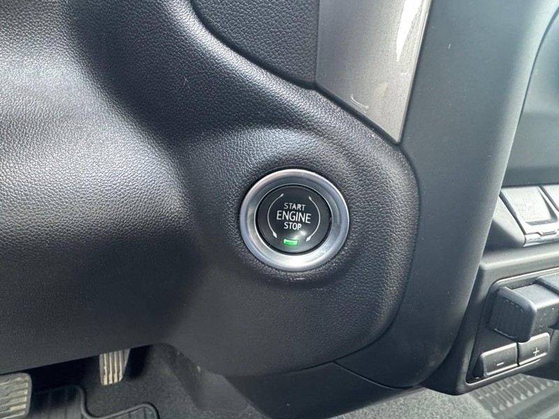 Chevrolet Silverado 1500 Vehicle Image 17