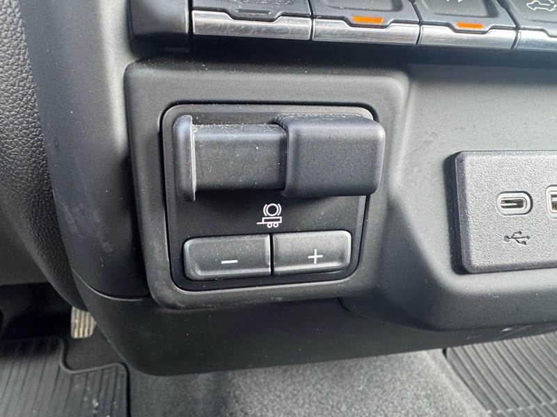 Chevrolet Silverado 1500 Vehicle Image 19