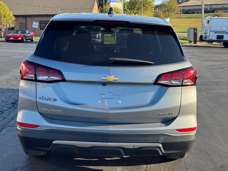 Chevrolet Equinox Vehicle Image 05
