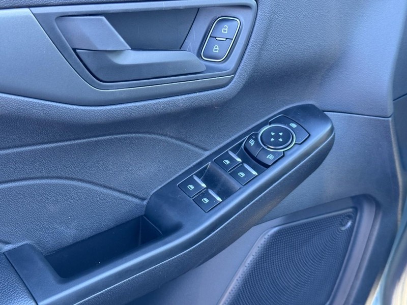 Ford Escape Vehicle Image 10