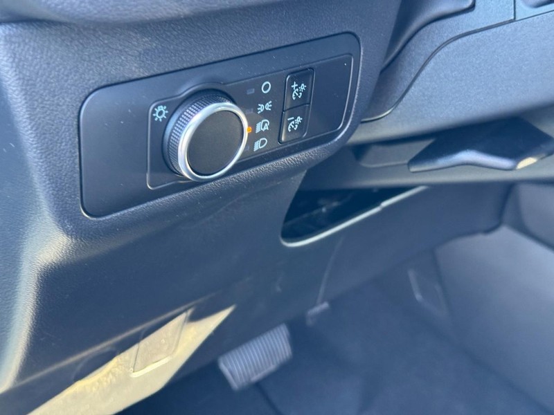 Ford Escape Vehicle Image 11