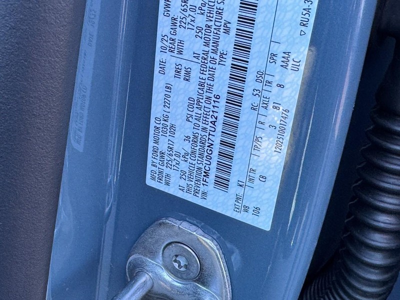 Ford Escape Vehicle Image 17