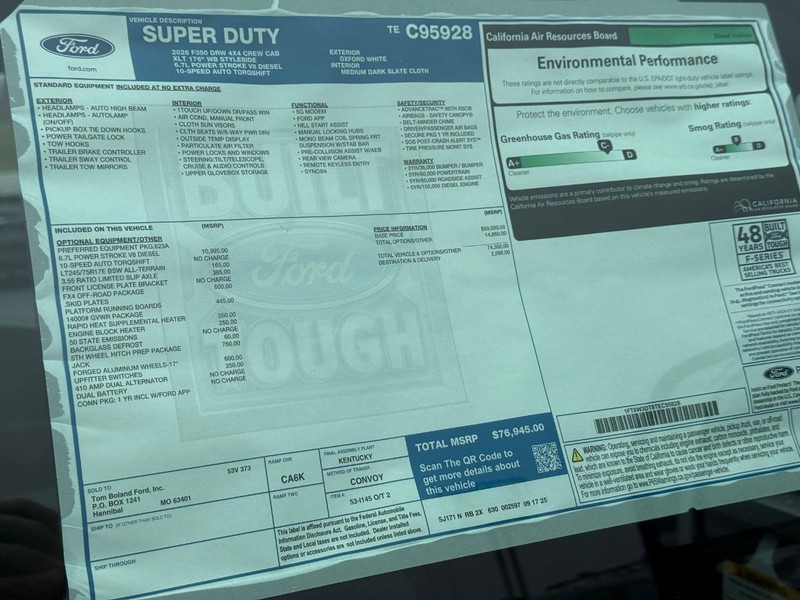 Ford Super Duty F-350 DRW Vehicle Image 20