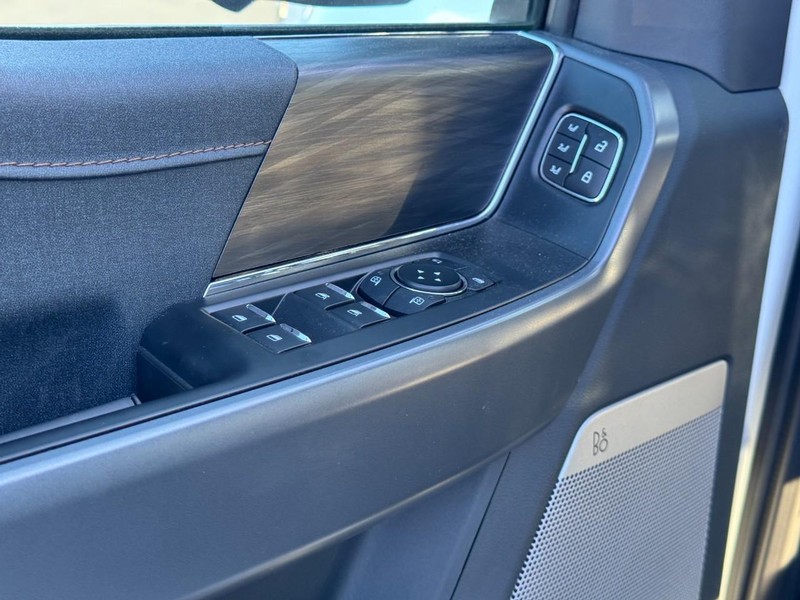 Ford F-150 Vehicle Image 13