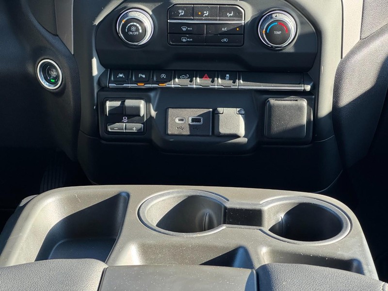 Chevrolet Silverado 1500 Vehicle Image 14