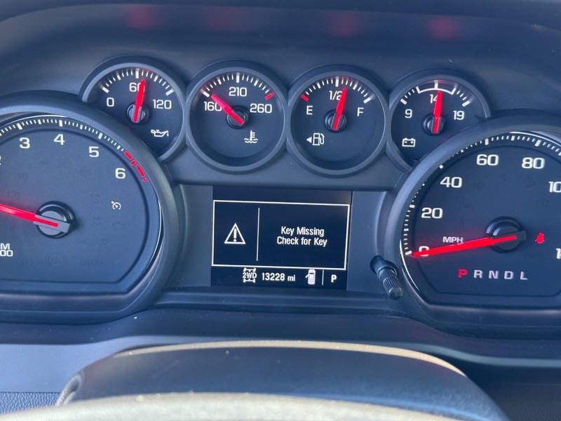 Chevrolet Silverado 1500 Vehicle Image 18