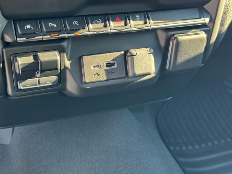 Chevrolet Silverado 1500 Vehicle Image 20