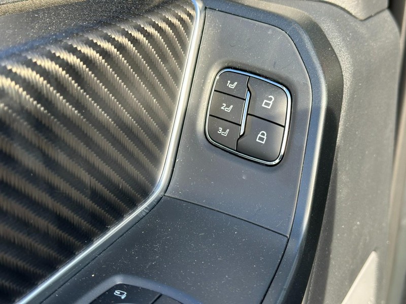 Ford F-150 Vehicle Image 12