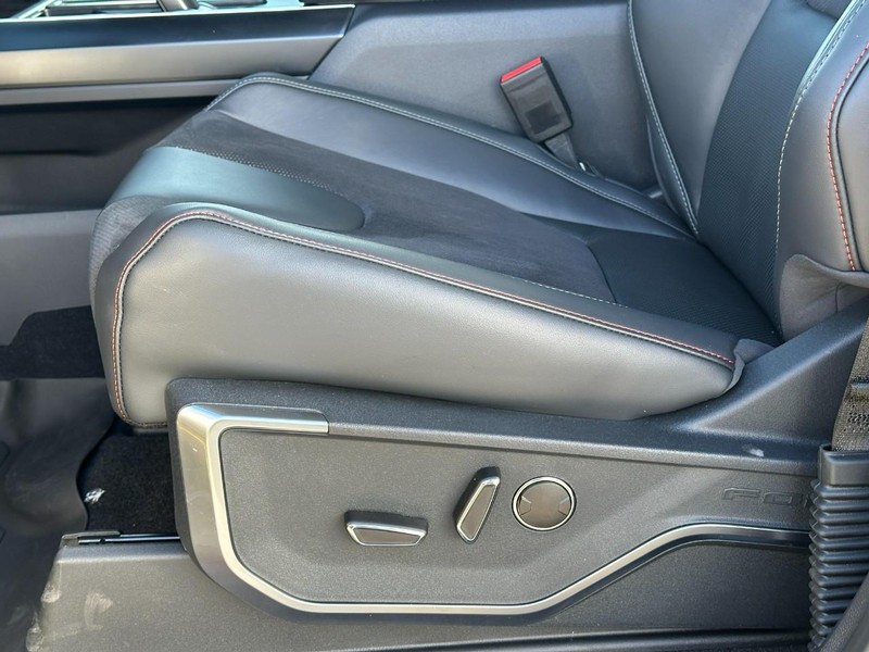 Ford F-150 Vehicle Image 13