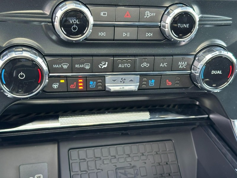 Ford F-150 Vehicle Image 16