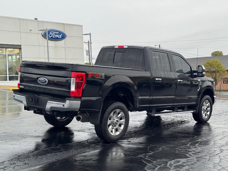 Ford Super Duty F-250 SRW Vehicle Image 03